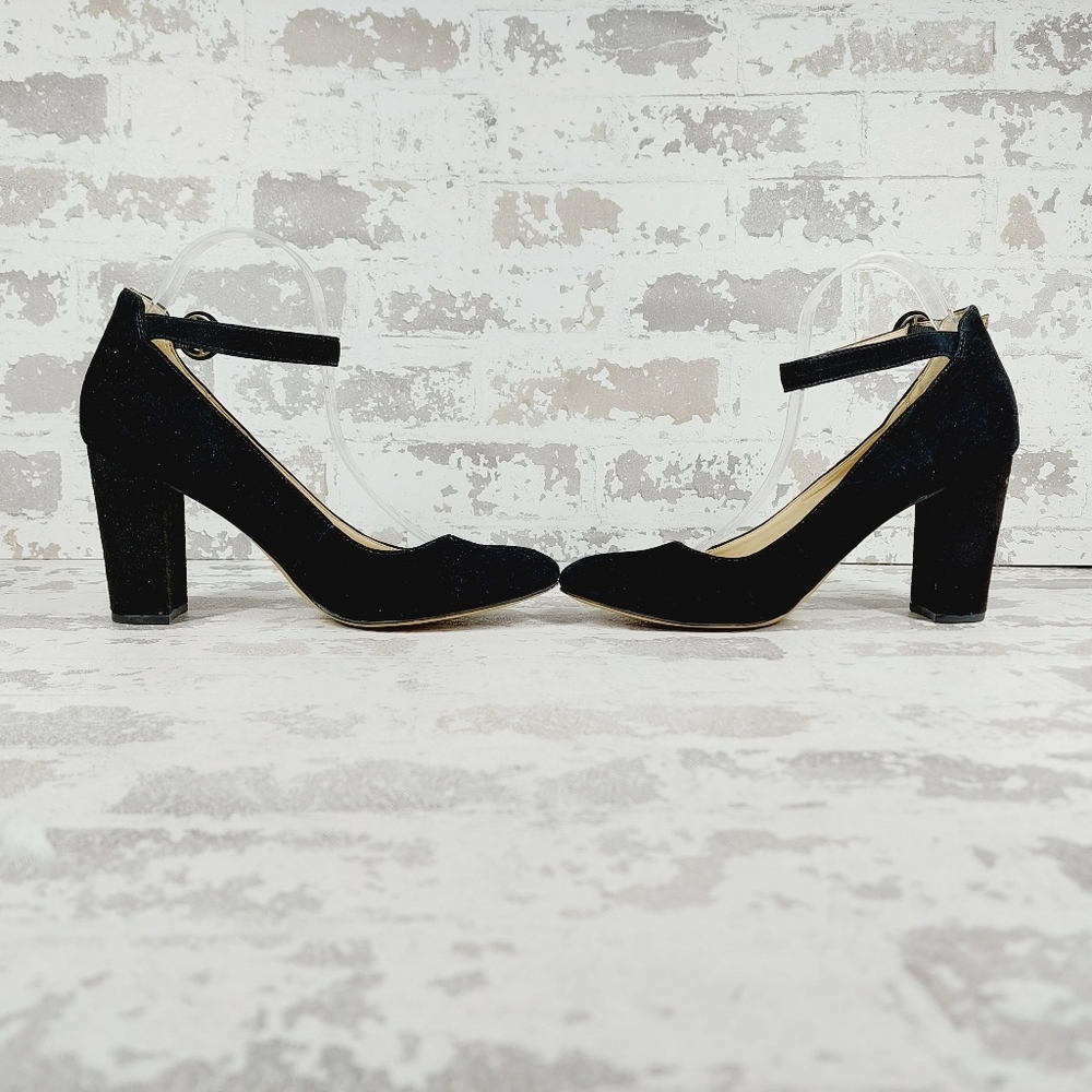 Marc Fisher Ion Black Suede Ankle Strap Pumps F578 - Picture 7 of 13